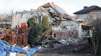 50 tys. zł od marszałka dla rodzin poszkodowanych w wybuchu w Puławach