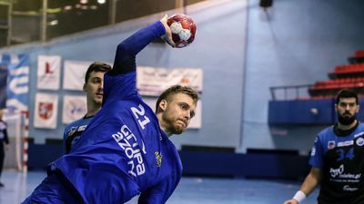 Obrotowy Łukasz Rogulski był najskuteczniejszym zawodnikiem kontrolnego meczu Azotów Puławy ze Stalą Mielec

