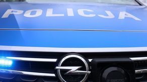 Zamość: policja opublikowała zdjęcia z kradzieży w drogerii. Internauci błyskawicznie rozpoznali sprawczynię