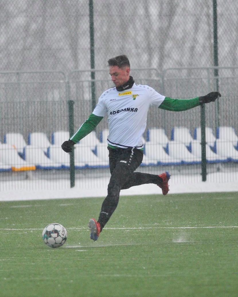 Maciej Orłowski strzelił bramkę w sparingu ze Stalą Rzeszów i czeka na swoje pierwsze trafienie w lidze<br />
<br />

