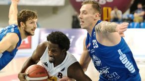 Yannick Franke (z piłką) wczorajszym występem pokazał, że już zdążył zaaklimatyzować się w Lublinie
