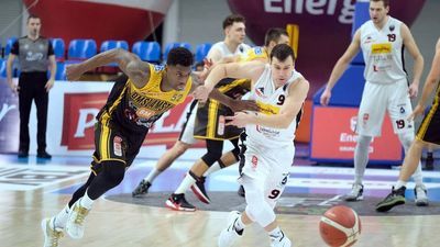 Pszczółka Start Lublin – Arged BMSlam Stal 62:82. Najwyższa porażka w sezonie [zdjęcia, wideo]