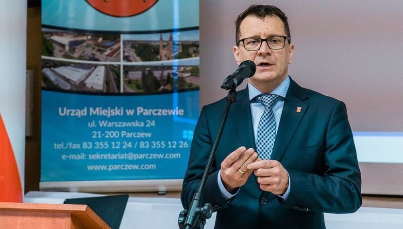 Burmistrz Paweł Kędracki nie ma sobie nic do zarzucenia 