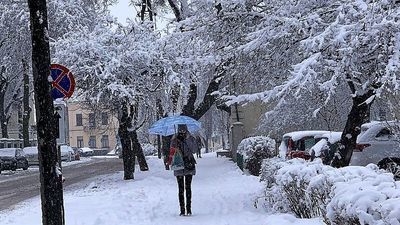 Chełm. Ulice i chodniki w śniegu. Gdzie dzwonić po pomoc?