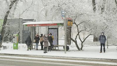 Lublin: Sypnęło śniegiem. Są problemy z komunikacją