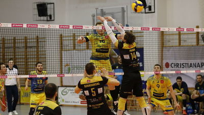 LUK Politechnika Lublin pokonała Olimpię Sulęcin 3:1 i utrzymała prowadzenie w tabeli
