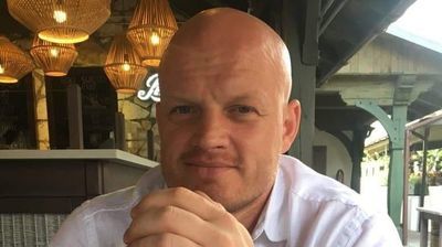 Robert Dołęga jest też miejskim radnym z PiS