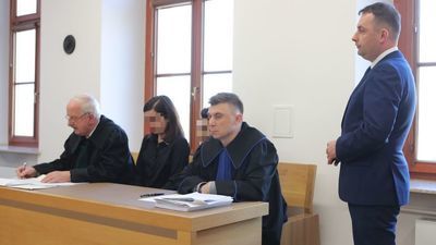 Pierwszy z prawej Artur Habza. Zgodził się na podawanie swoich danych