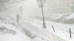 Śnieżna zadymka w Chełmie. Miasto walczy z atakiem zimy