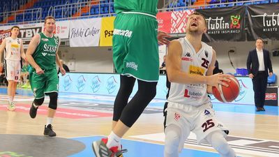 Martins Laksa (z piłką) jest bardzo ważnym zawodnikiem Pszczółki Start Lublin

