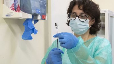 Dziś rozpoczynają się szczepienia nauczycieli