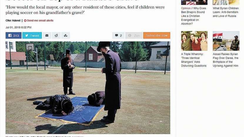 Żydowski portal haaretz.com dwa lata temu pisał, że na grobie cadyka dzieci grają w piłkę.