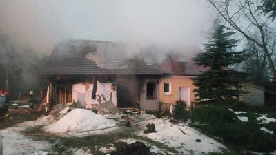 Lubelskie: Wybuch gazu w domu jednorodzinnym. Trzy osoby ranne [zdjęcia]