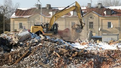 Lublin: Wyburzają budynki, żeby postawić Dworzec Metropolitalny