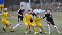 Korona II Kielce – Stal Kraśnik 0:0. Czerwona kartka pokrzyżowała plany