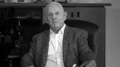 Milioner Karol Kania pomagał władzom gminy Dębowa Kłoda 