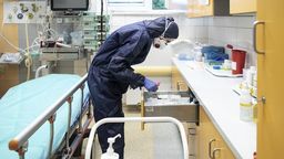 Ile dokładnie jest nowych przypadków zakażenia koronawirusem? Różne dane w sobotę