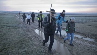 Uczestnicy zeszłorocznej Ekstremalnej Drogi Krzyżowej na trasie