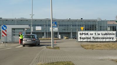 W szpitalu tymczasowym w Lublinie zaczyna brakować miejsc