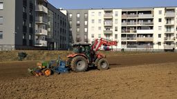 Lublin: Nie sprzedał ziemi deweloperom. Rolnik z blokowiska znowu w akcji