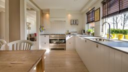 Kuchnia otwarta lub zamknięta. Jaki projekt wybrać?