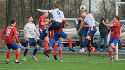 Lewart Lubartów – Wisła Sandomierz 0:1. Seria błędów przy golu [zdjęcia]