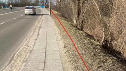 Chodnik przy al. Jana Pawła II