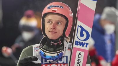 Skoki narciarskie. Nieudany jubileusz Polaków w konkursie drużynowym