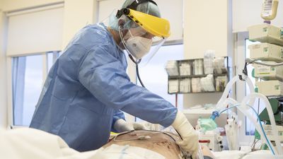 Codzienna walka na granicy wyczerpania. Rozmowa z anestezjologiem ze szpitala przy Kraśnickiej