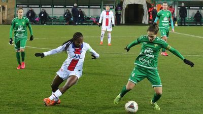 Natasza Górnicka (w zielonym stroju) to jedna z najbardziej doświadczonych piłkarek Górnika