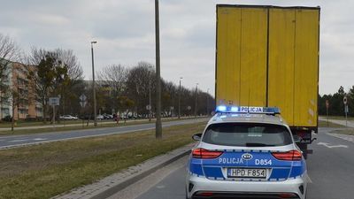 Chełm: Ciężarówka potrąciła kobietę na przejściu dla pieszych