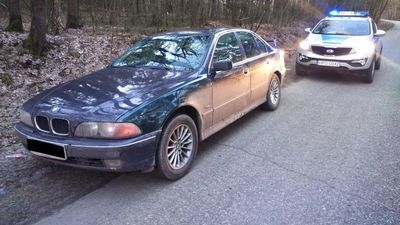 Powiat radzyński. Z piwem w ręku za kierownicą BMW