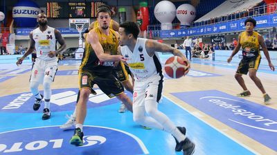 Sherron Dorsey-Walker to obecnie najlepszy zawodnik Pszczółki-Start