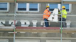 Zniknął napis ze szpitala przy ul. Jaczewskiego w Lublinie. Wisiał tu 56 lat [zdjęcia]