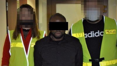 Lubelskie. 55-latka straciła ponad 100 tysięcy zł. "Kurier" z Nigerii aresztowany