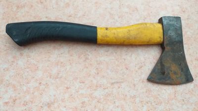 Puławy. Furiat z citroena. Z siekierą za zwrócenie uwagi