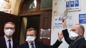 Afera respiratorowa i firma z Lublina. Nie ma sprzętu, a pieniądze "wyparowały"?