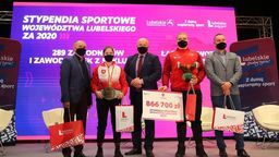 Młodzi, lubelscy sportowcy ze stypendiami od marszałka