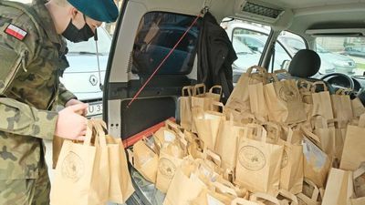 Ok. 750 studentów UMCS zostało na Wielkanoc w akademikach. Dostali świąteczny poczęstunek 