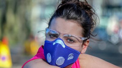 Alergolog: nieżyt nosa dużo częściej jednym z pierwszych objawów COVID-19