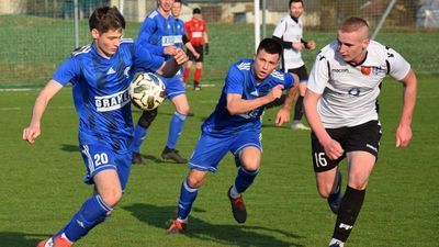 W poprzedniej kolejce w środę Omega Stary Zamość i Błękitni Obsza podzielili się punktami po remisie 2:2, w sobotę każda z drużyn dopisała do swojego dorobku zwycięstwo

