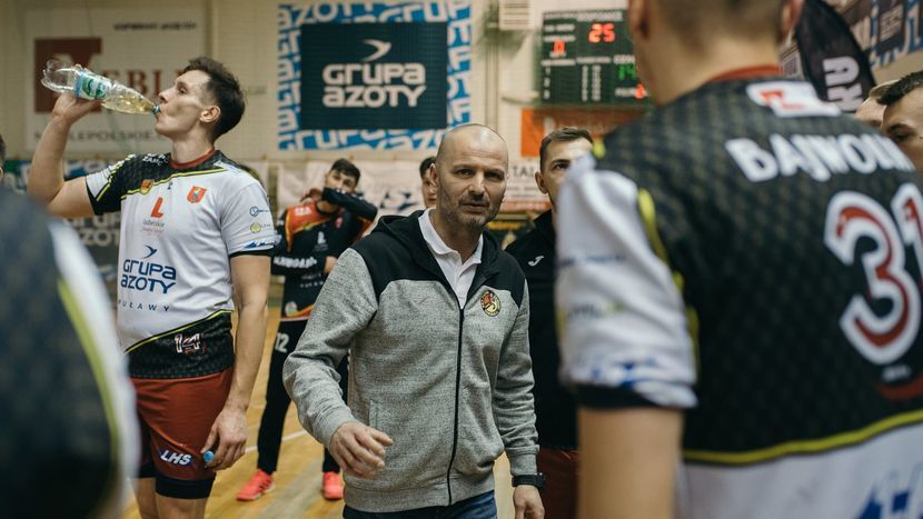 Trener Marcin Czerwonka wierzy, że jego drużyna wróci z Kielc z kompletem punktów