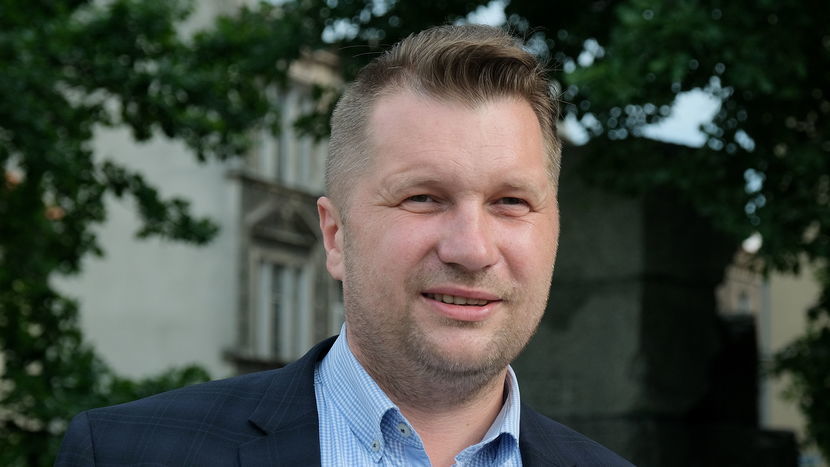 Minister Czarnek zapewnia, że nie jego resort nie miał nic wspólnego z donosem na byłego wiceministra Wojciecha Maksymowicza.