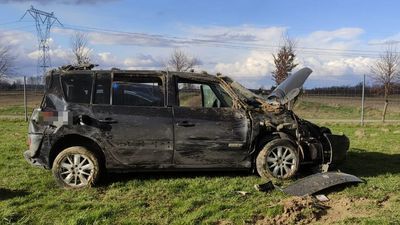 Lubelskie: Zbyt szybka jazda zakończyła się dachowaniem