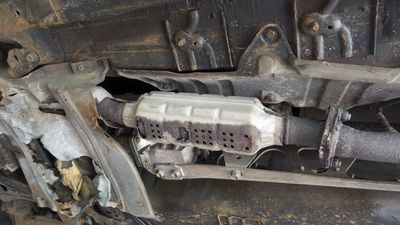 Chełm. Wycinanie katalizatorów to tylko jeden z jego pomysłów na zarobek