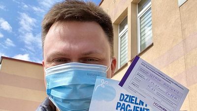 Hołownia zaszczepił się. Prezydent Andrzej Duda: "Wyluzujcie"