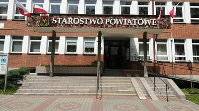 Kto tak naprawdę jest dyrektorem szpitala w Hrubieszowie i czy mu płacą?