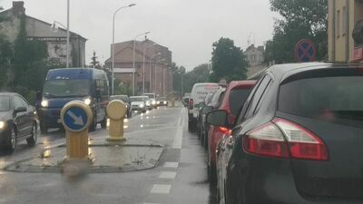 w tych warunkach przejazd ul. Lubelską zajmuje nawet 45 minut.