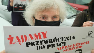 Protest przed sądem w Lublinie. "Sędzia odpowiada przed prawem i swoim sumieniem"