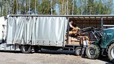 Zlikwidowali fabrykę papierosów. Tony tytoniu musieli pakować ładowarką [wideo]